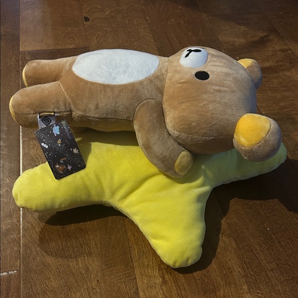 Rilakkuma Yellow Star Plushie - Picture 4 of 9
